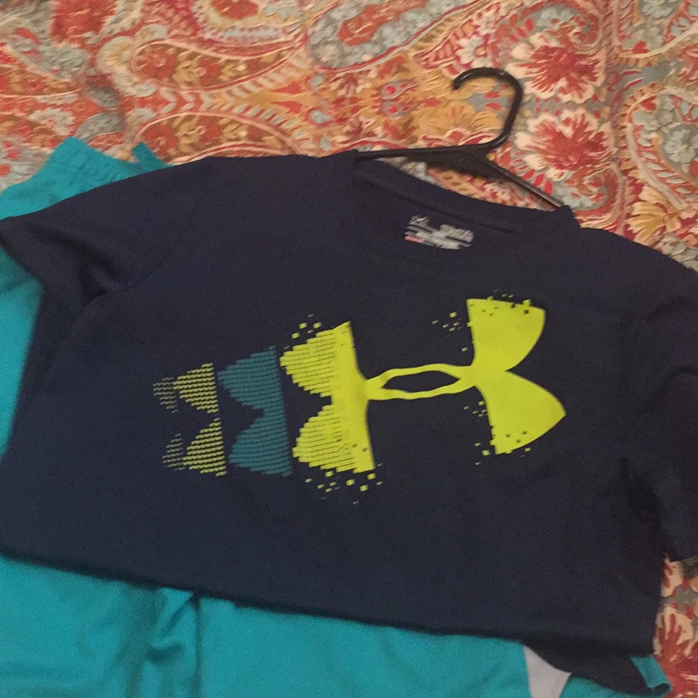 Under Armour boys athletic shirt & free shorts
